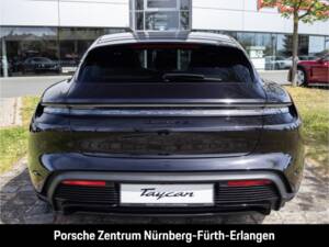 Image 4/36 of Porsche Taycan 4S Sport Turismo (2026)
