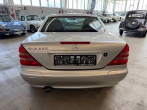 Image 11/51 of Mercedes-Benz SLK 230 Kompressor (1997)