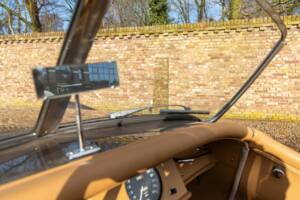 Image 47/50 of Jaguar XK 120 OTS (1952)