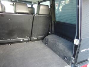 Bild 68/97 von Mercedes-Benz G 55 AMG (lang) (2000)
