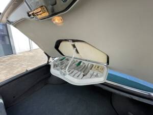 Afbeelding 18/26 van BMW 732i (1986)