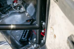 Afbeelding 27/50 van Lancia Delta HF Integrale Evoluzione I "Martini 5" (1989)