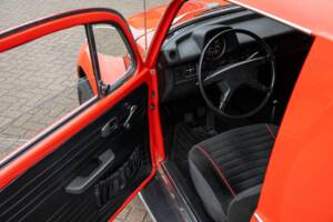 Image 2/8 of Volkswagen Beetle 1303 S (1973)