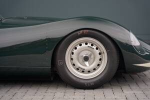 Image 46/50 of Lister Knobbly (1959)