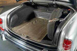 Bild 19/19 von Mercedes-Benz 300 d (1962)