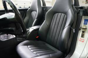 Imagen 30/50 de Mercedes-Benz SLK 32 AMG (2002)