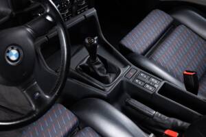 Bild 11/34 von BMW M5 (1993)