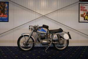 Bild 20/31 von Mondial 175 Turismo Veloce (1959)
