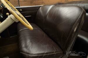 Image 14/19 of Buick Special Serie 40 (1940)