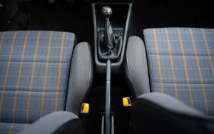 Image 35/48 de Volkswagen Golf Mk II GTi 16V 1.8 (1990)