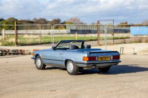 Image 19/47 of Mercedes-Benz 300 SL (1987)