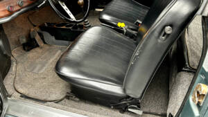 Image 7/11 of Volkswagen Karmann Ghia 1600 (1974)