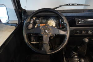 Bild 8/29 von Land Rover 90 (1988)