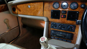 Bild 16/22 von MG RV8 (1995)