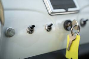 Image 36/50 of FIAT 500 F (1970)