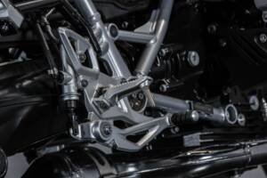 Bild 7/22 von BMW DUMMY (2021)