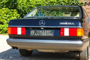 Bild 32/50 von Mercedes-Benz 560 SEC (1987)