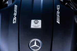 Bild 28/35 von Mercedes-AMG GT-S (1900)