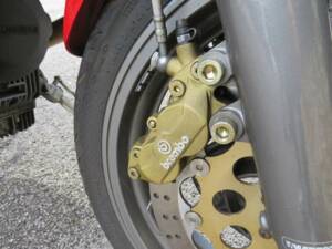 Bild 35/49 von Moto Guzzi Daytona RS (1996)
