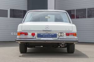 Image 6/35 de Mercedes-Benz 300 SEL 3.5 (1971)