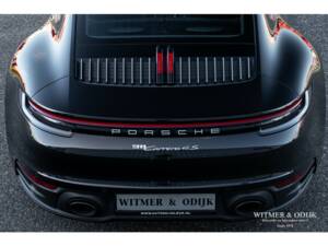 Afbeelding 10/33 van Porsche 911 Carrera 4S (2019)