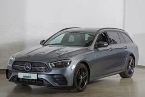 Image 1/20 of Mercedes-Benz E 300 de T (2020)