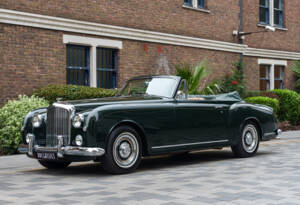 Image 1/33 de Bentley S1 DHC Park Ward (1956)