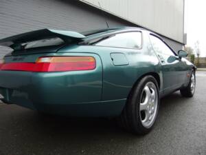 Bild 16/99 von Porsche 928 GTS (1992)