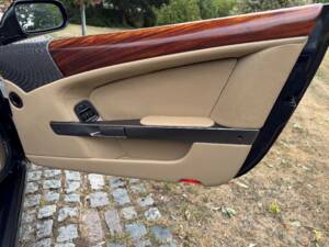 Bild 17/30 von Aston Martin DB 9 Volante (2006)