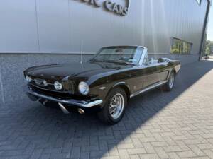 Image 9/47 de Ford Mustang 390 GTA (1966)