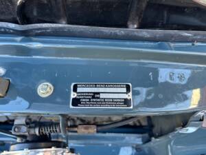 Imagen 40/65 de Mercedes-Benz 220 SE b (1961)