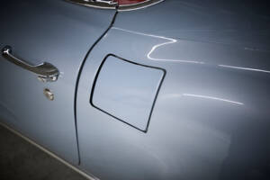 Image 37/78 of Chevrolet Corvette (1962)