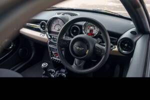 Image 16/24 of Mini Cooper (2012)