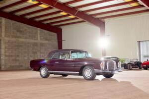 Bild 4/47 von Mercedes-Benz 280 SE (1970)