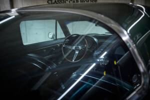 Image 32/78 of Chevrolet Corvette Stingray 427 (1967)