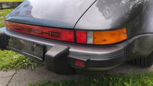 Image 82/104 of Porsche 911 Carrera 3.2 (1986)
