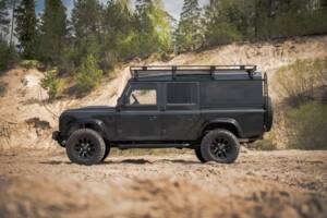 Image 9/41 of Land Rover Defender 110 (1992)