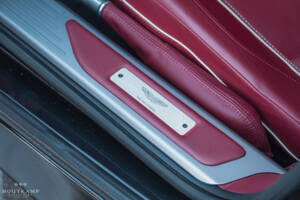 Image 14/14 of Aston Martin Virage (2012)