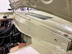 Image 39/55 de Peugeot 504 GL (1979)