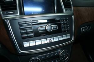 Bild 25/50 von Mercedes-Benz GL 350 BlueTEC 4MATIC (2016)