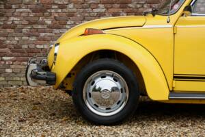 Image 13/50 de Volkswagen Beetle 1303 (1975)