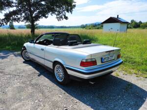 Bild 5/18 von BMW 320i (1998)