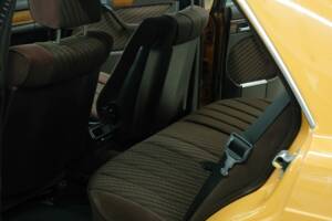 Bild 35/50 von Mercedes-Benz 280 SE (1981)