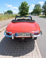 Image 45/80 of Jaguar E-Type 4.2 (1966)