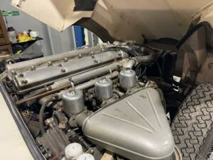 Image 11/13 of Jaguar Type E 3.8 (1964)