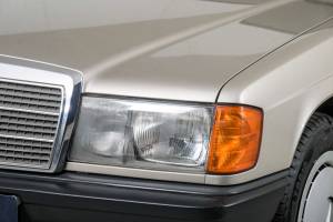 Image 23/50 of Mercedes-Benz 190 D (1986)