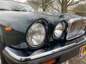 Bild 40/40 von Jaguar XJ 12 (1992)