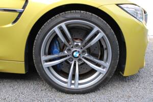 Image 22/98 of BMW M4 (2014)
