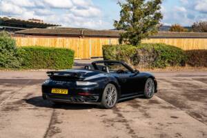 Immagine 17/50 di Porsche 911 Turbo (2015)