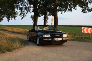 Bild 42/88 von Audi Cabriolet 2.6 (1995)